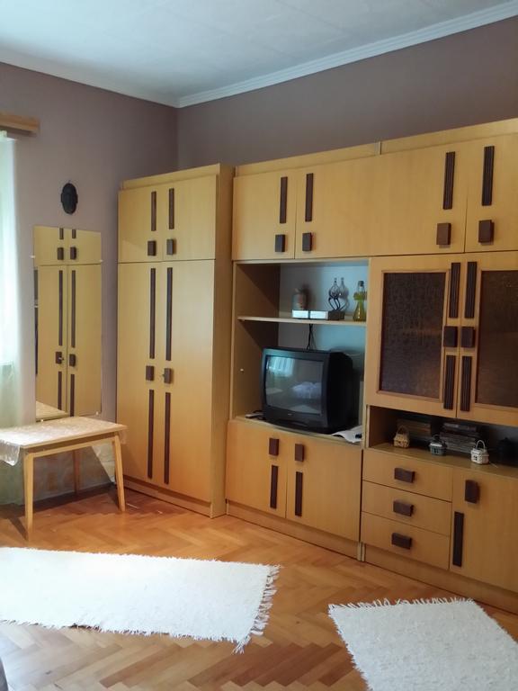 Boris Apartman Lägenhet Gyula Exteriör bild