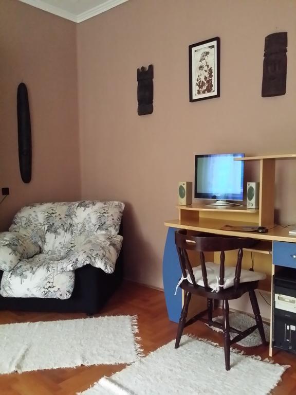 Boris Apartman Lägenhet Gyula Exteriör bild